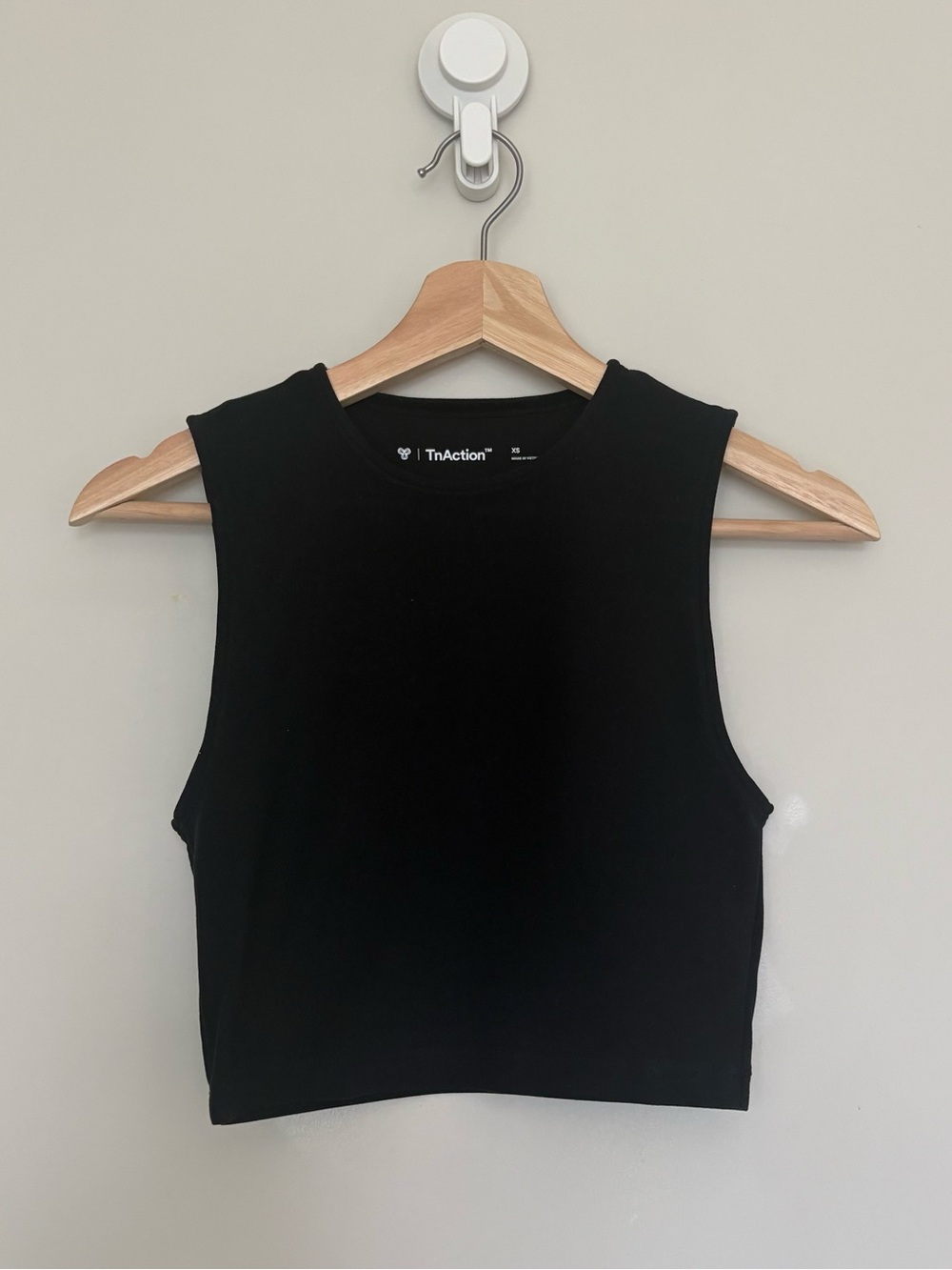 TNAction Black Cropped Tank Top